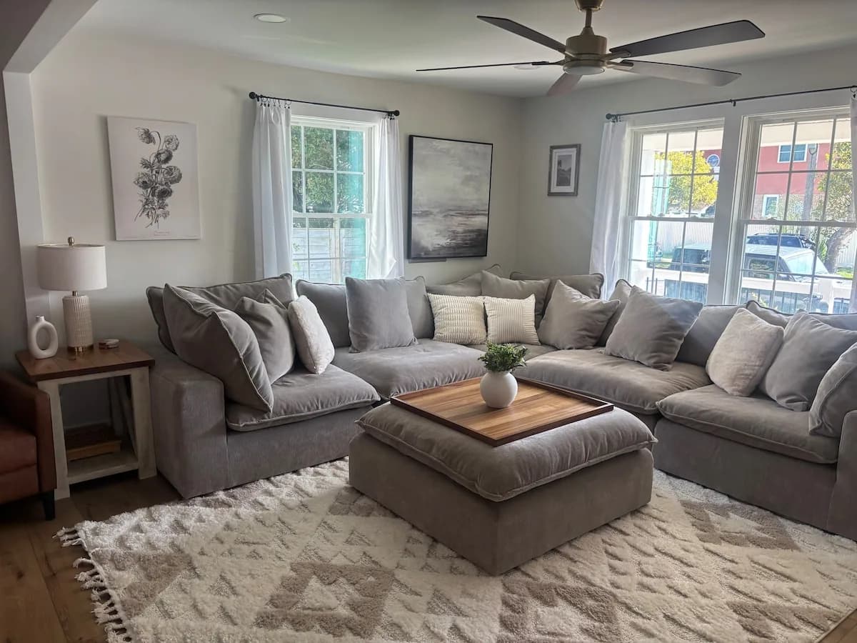 Comfortable central lounge for a full house